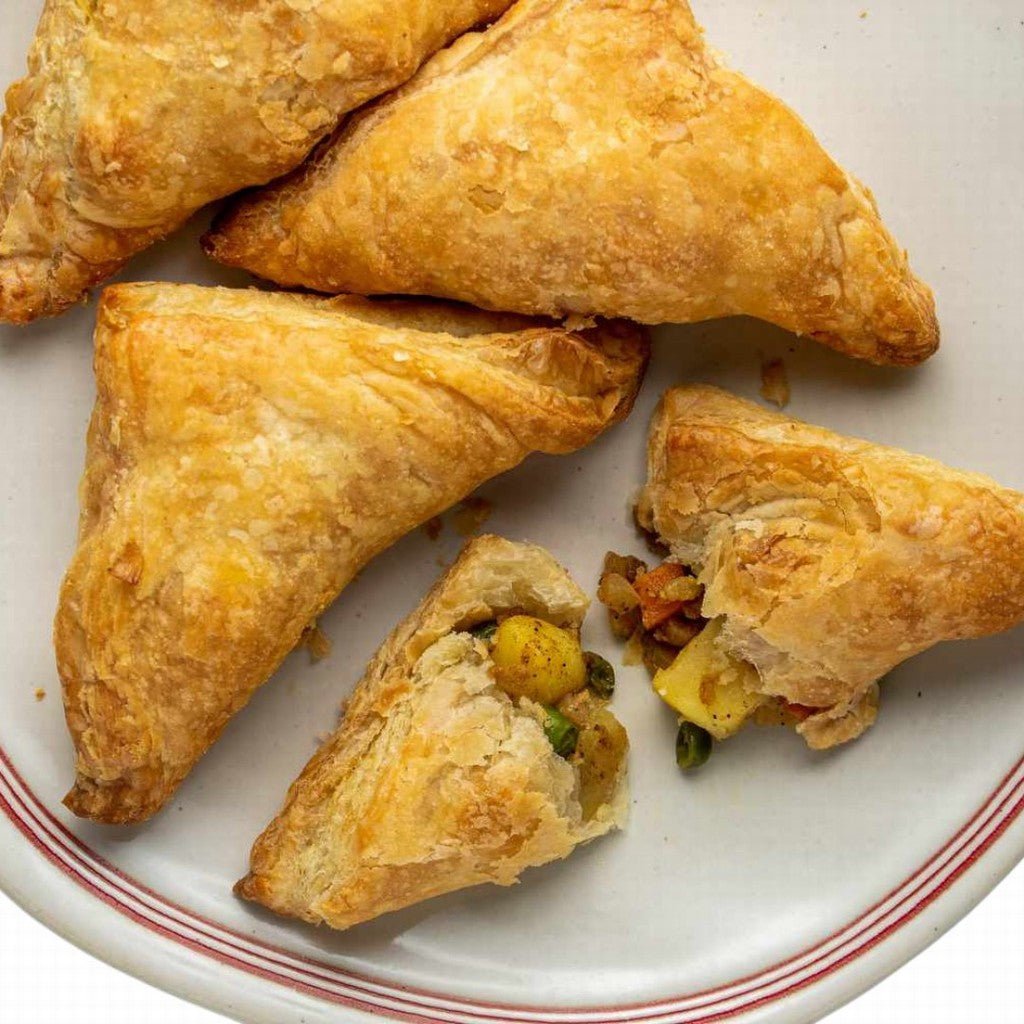 Earthfare Vegetable Samosa 1 - Earthfare Supermarket - 5012534373739